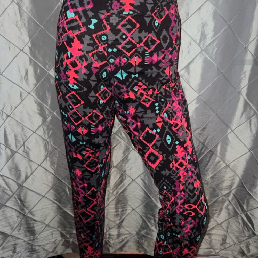 Climate Right Women XL Black Pink Purple Aztec Geometric Stretch Comfort Legging